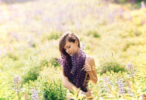 девушка, на природе, трава, цветы, красивая, одетая в цветы