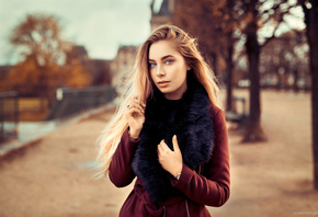 women, Lods Franck, portrait, blonde, blue eyes, trees, fur, depth of field, women outdoors