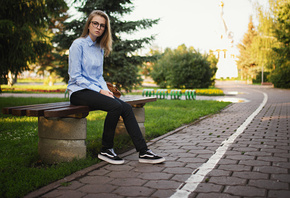 Kseniya Koval, women, benchs, neakers, Sergey Fat, jeans, women outdoors, women with glasses, shirt, park, sitting