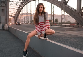 women, portrait, sneakers, bridge, women outdoors, skinny, necklace, tanned