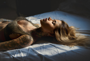 women, bra, Giovanni Zacche, tanned, tattoo, closed eyes, blonde, lying on  ...