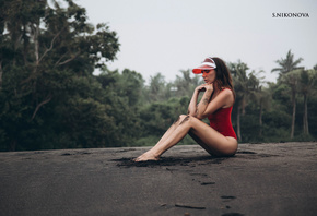 women, sitting, one-piece swimsuit, sand, tanned, Svetlana Nikonova, tattoo ...