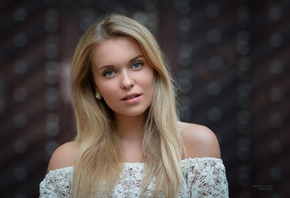 women, blonde, blue eyes, portrait, bare shoulders, pink lipstick