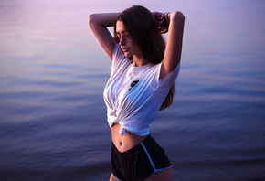 women, short shorts, belly, portrait, water, T-shirt, women with glasses, women outdoors