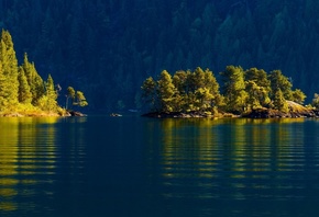 Обои Cowichan Lake, Vancouver Island, Canada, озеро Кауичан, остров Ванкувер, Канада, островок, лес, деревья, вода, озеро