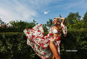 women, red lipstick, tanned, white bikini, blonde, smiling, Evgenyi Demenev, sunglasses