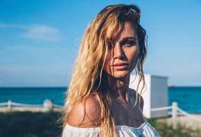 Alyssa Julya Smith, ����, ����