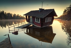 Озеро, деревянный дом, деревья, утро, восход