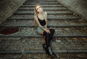 women, sitting, blonde, portrait, shoes, skirt, stairs, tattoo, knee-highs, black stockings, blue eyes, necklace, long hair