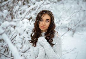 women, snow, winter, white sweater, portrait, women outdoors