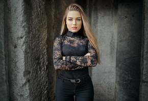 women, blonde, arms crossed, jeans, belt, the gap, portrait, long hair