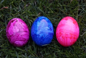 обои Пасха, яйца, трое, разноцветный Пасха, яйца, трое, разноцветный