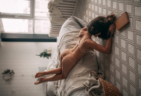 Roma Roma, ���� ����