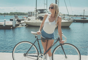 Casy Lynn, women, blonde, women with bicycles, sportswear, high waist shorts, sunglasses, ponytail, women outdoors, looking away, chains, white stockings, boat, sea, brunette