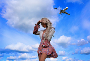Девушка, самолет