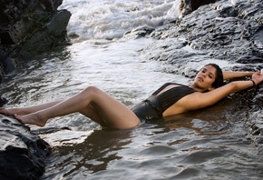 Sheena Lakhani, bollywood, actress