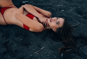 women, red bikini, belly, lying on back, looking at viewer, women outdoors, eyeliner, brunette