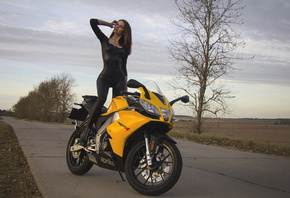 motocicleta, girl, women, beautiful, road, brunette, aprilia, yellow, road, ...