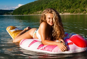 women, blonde, Inflatable Chair, river, women outdoors, Zhenya Stopa, ass,  ...