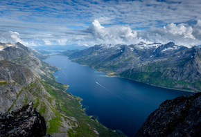Норвегия, Скандинавия, Эрсфьорд, СкамтинденТрумс, горы, облака, небо, вода, природа, пейзаж