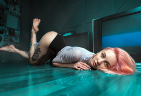 women, ass, bottom up, feet in the air, arched back, women indoors, dyed hair, nose ring, tattoo, TV, necklace, on the floor
