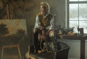 Валерия Мытник, девушка, блондинка, костюм, свитер, сапоги, кресло, взгляд, картина