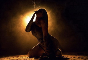 Katrice Wilson, девушка, модель, попа, грудь, сигарета, дым, свет