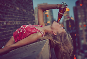Coca Cola, Taste The Feeling,  , relaxation, ad campaign