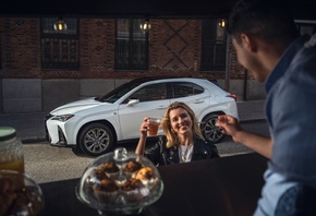 Lexus, luxury SUV, Lexus UX 250h, hybrid