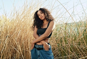 Calvin Klein, Spring 2022 Campaign, Solange Knowles, fashion