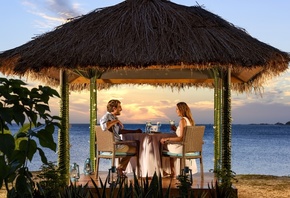 Fiji, tropics, luxury resort, sunset dinner