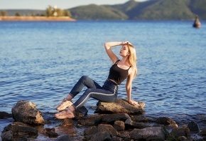 blonde, women, model, women outdoors, nature, beach, jeans, T-shirt, black  ...