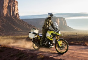 Suzuki, hard-core adventure bike, Suzuki V-Strom 1050 DE