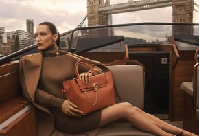 Michael Kors, 2022 Autumn Winter Collection, Bella Hadid