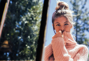 women, model, brunette, women outdoors, sweater, looking out window, eyes, garden