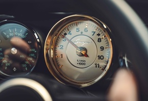 Porsche 911, Singer Vehicle Design, Goldfinger Tachometer