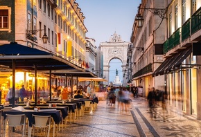 Triumphal Arch, Praca do Comercio, Lisbon, Portugal