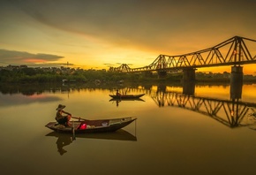 Long Bien Bridge, Red River, cantilever bridge, Hanoi, Vietnam