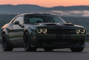 Dodge, Challenger, Hellcat, SRT