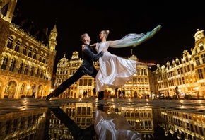 La Grande Place, Brussel, Dancing in the Streets, Robert and Jenna McShinsk ...