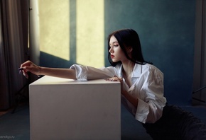 , studio, model, brunette, red lipstick, indoors, white shirt, Evgeniy Bulatov, jeans