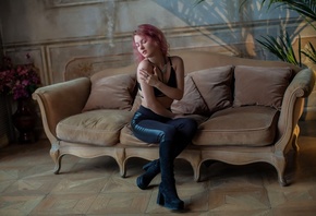 Ilya Miloradov, Anna Luna, makeup, women indoors, dyed hair, , pink hair, blonde, couch, sitting, model, plants, brunette, black top, leggings, closed eyes