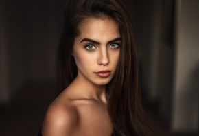 model, portrait, long hair, photography, black hair, Martin K hn, fashion, hair, Marlen Valderrama Alvar z, Person, skin, head, supermodel, girl, beauty, eye, woman, lip, hairstyle, portrait photography, photo shoot, brown hair, art model, eyebrow, human 