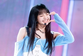 Lalisa Manoban, �������, �������