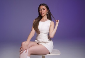 Madison Beer,   ,  ,  , , , 