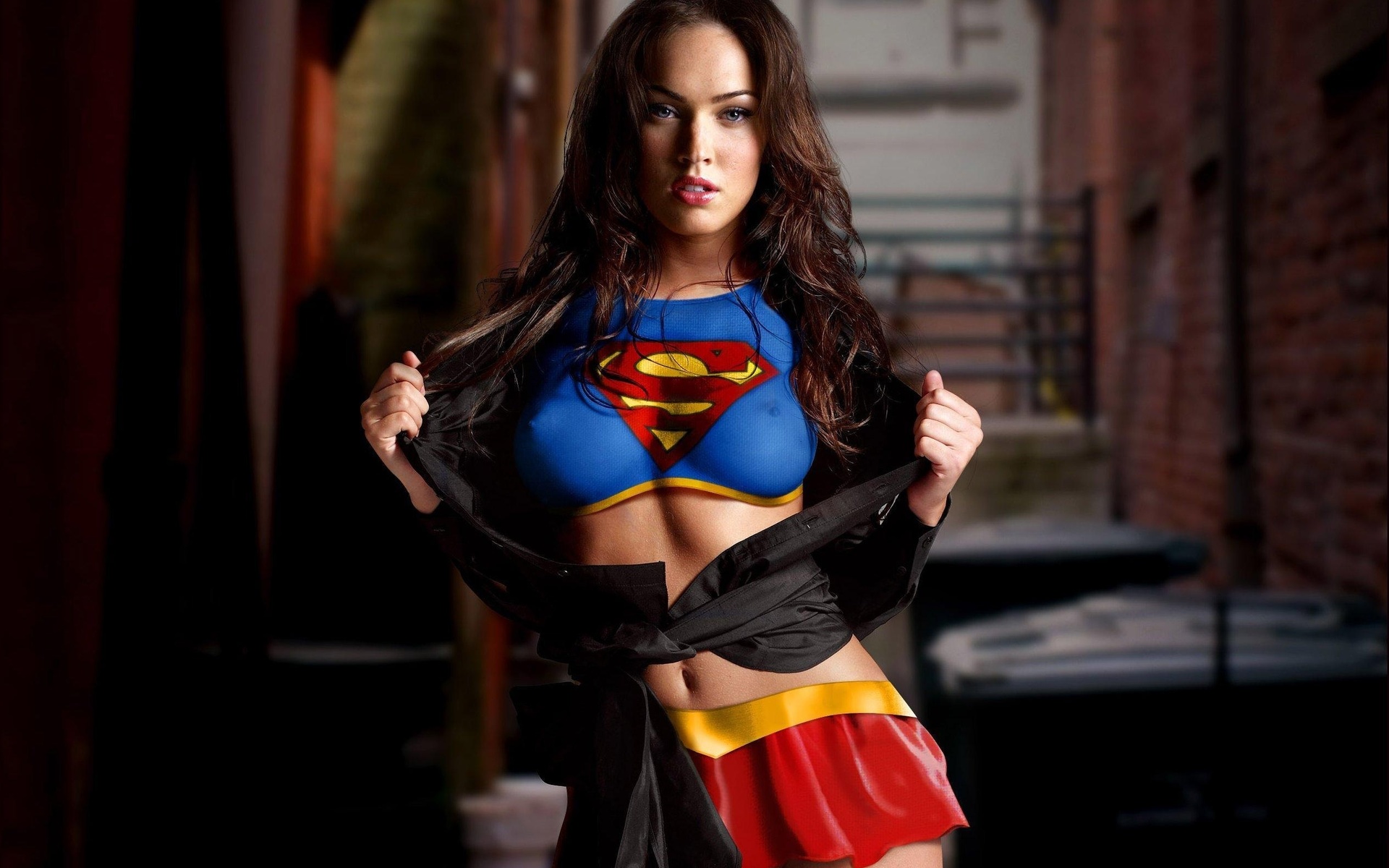 megan fox, supergirl, 2