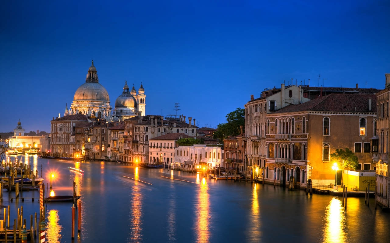 -, , , , , canal grande