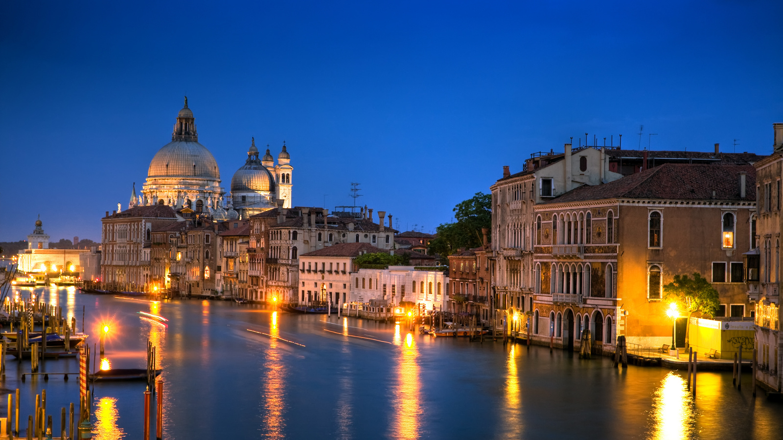 -, , , , , canal grande