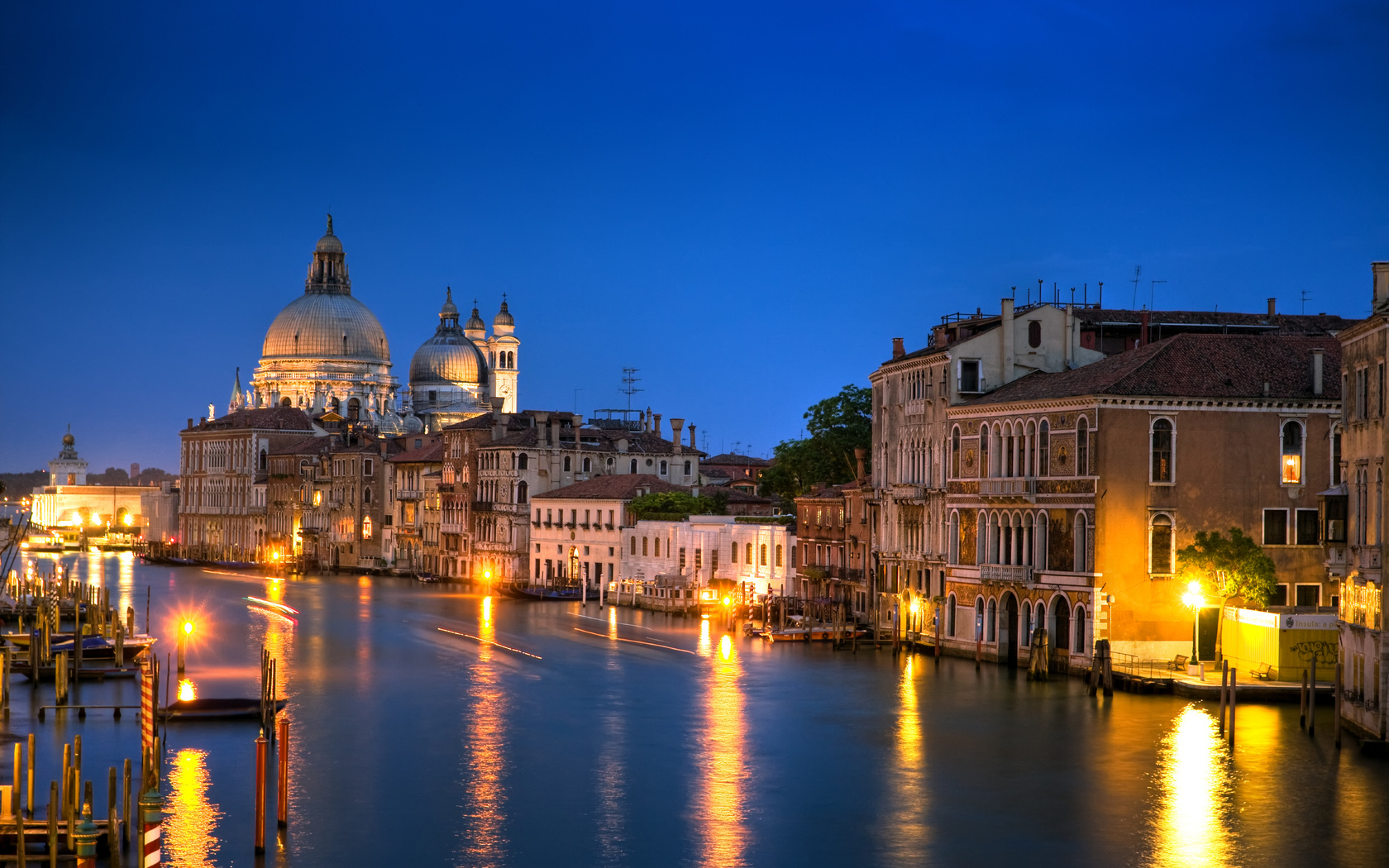 -, , , , , canal grande