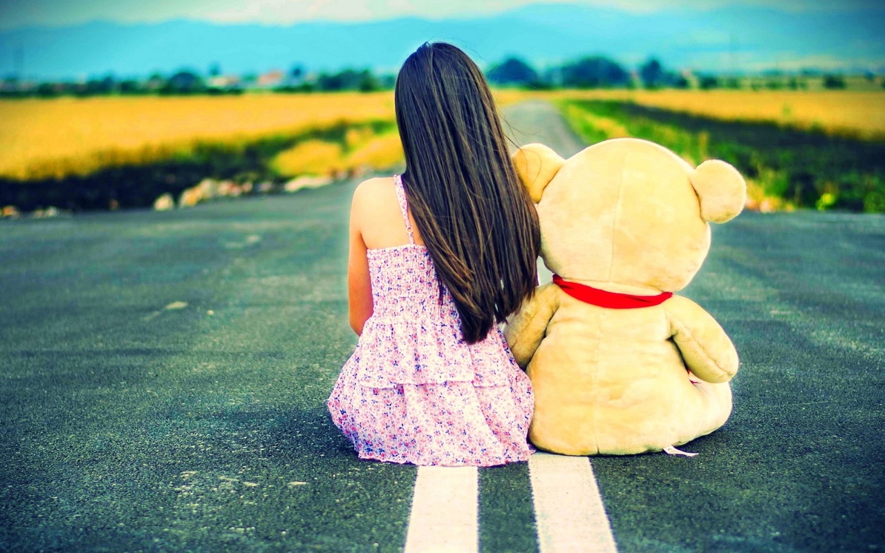 girl, sad, bear, road